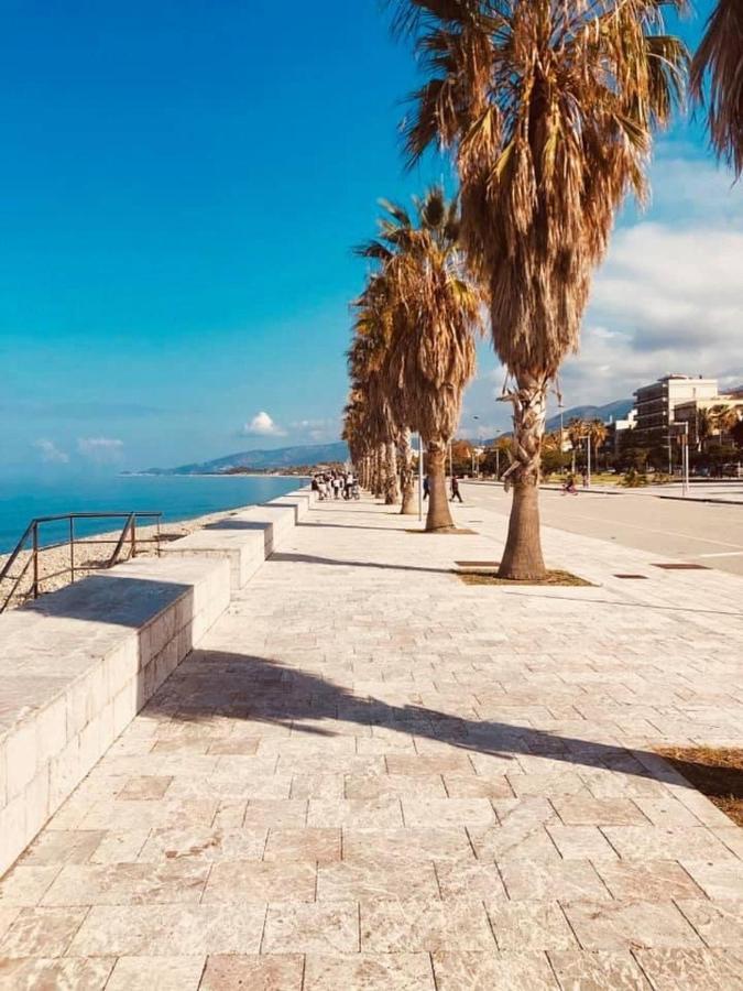 "I Mori Luxory Apartments" - Attico Mansardato Con Incantevole Vista Mare SantʼAgata di Militello Exterior foto